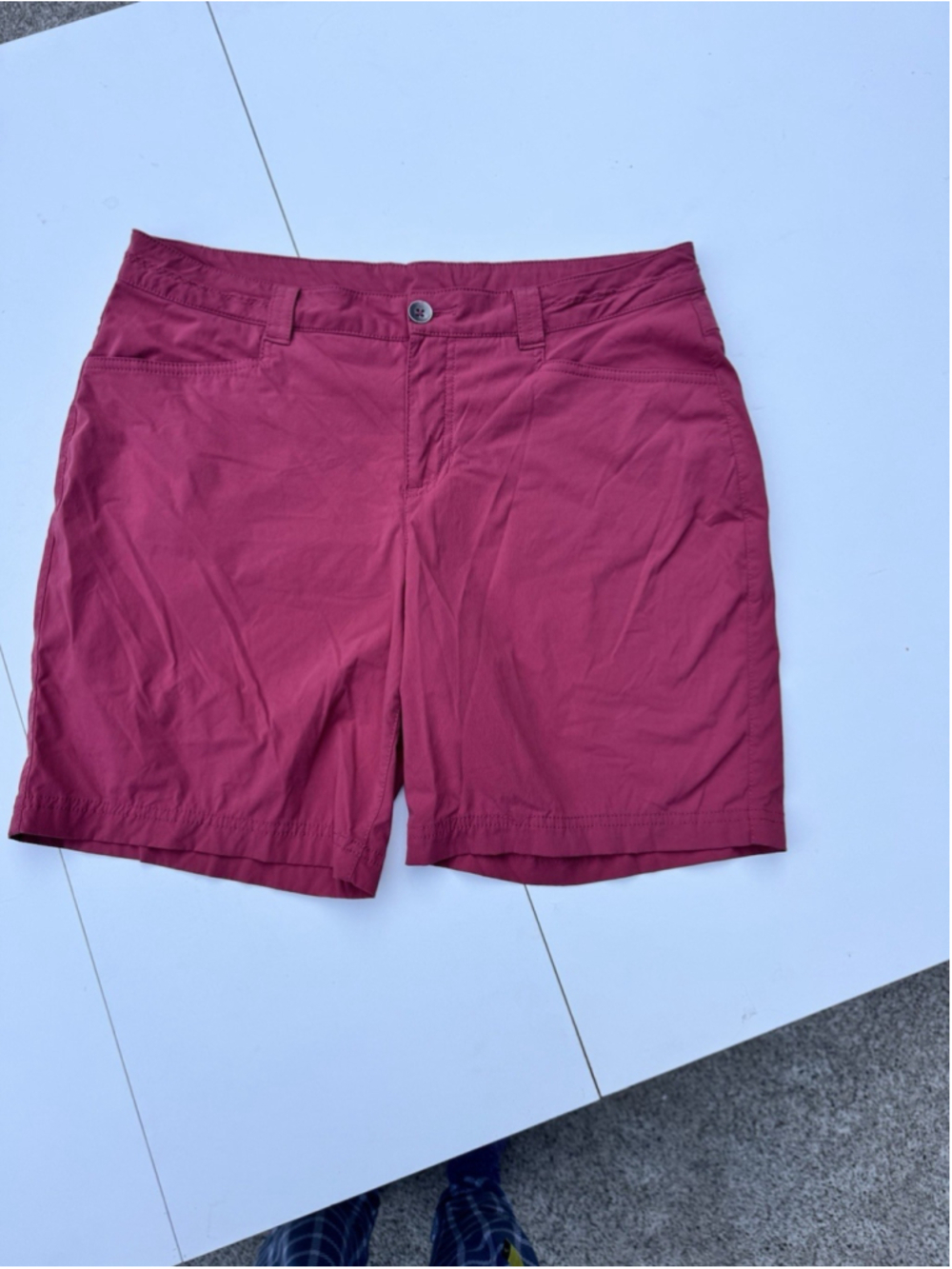Eddie Bauer Women's Shorts Size 12 Dusty Rose. Nylon Spandex Pockets
